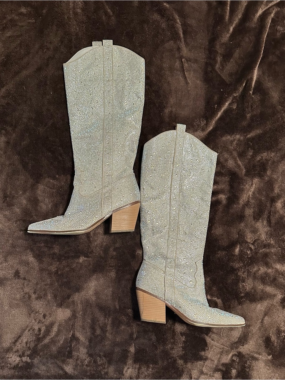 Amazon Essentials Silver Glitter Mid-Calf Western Heeled Boots